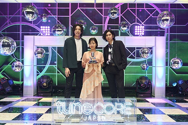 「cinnamons, evening cinema」2枚目/12