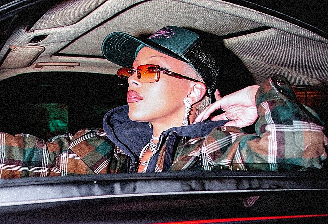 「ドージャ・キャット、1年ぶりの新曲「アテンション」のMV公開」1枚目/2