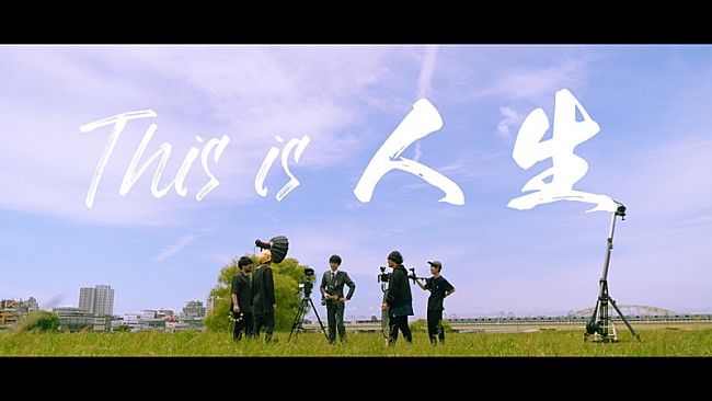 「川崎鷹也、不運にもめげずに「This is 人生」歌うMV公開」1枚目/3