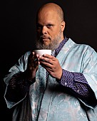 「“ブラジリアン・グルーヴ・アーティスト”エヂ・モッタ、最新アルバムより先行曲「Safely Far」リリース」1枚目/1