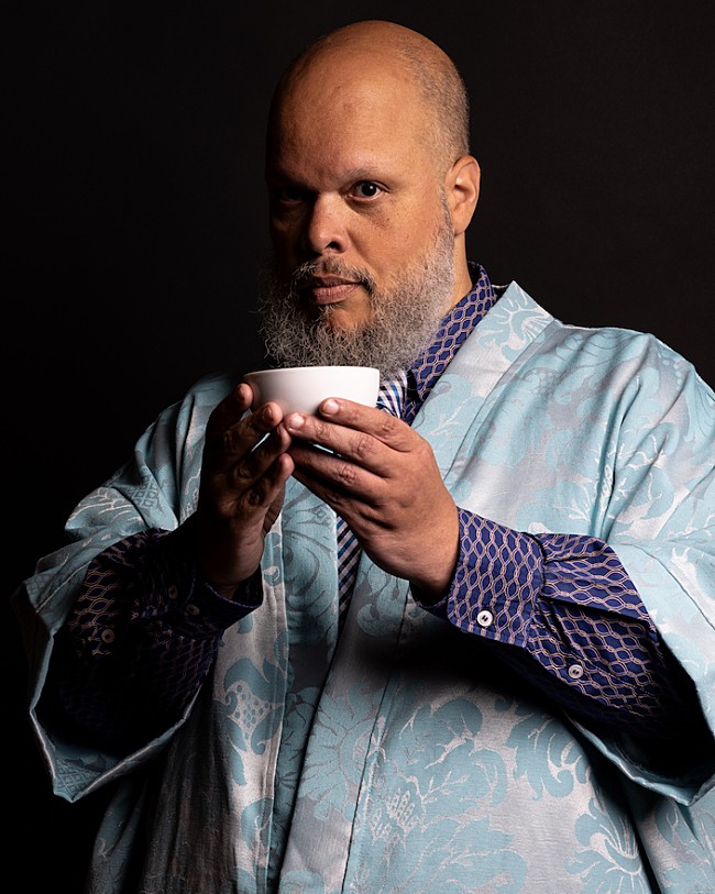 「“ブラジリアン・グルーヴ・アーティスト”エヂ・モッタ、最新アルバムより先行曲「Safely Far」リリース」1枚目/1