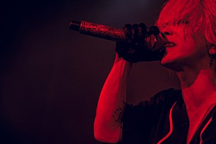 「＜ライヴレポート＞HYDE、3年の借りを返すツアー開幕「俺たちは成功を一つ一つ積み重ねてきた」」