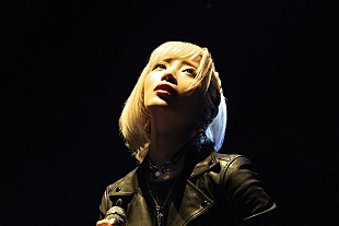 「ReoNa、日本武道館公演ライブ映像作品リリース決定」