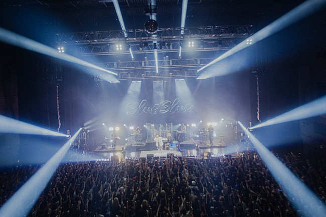 「＜ライブレポート＞SIRUP、全国ツアーを走り抜けた感謝と愛溢れるファイナル公演【BLUE BLUR TOUR 2023】」1枚目/36