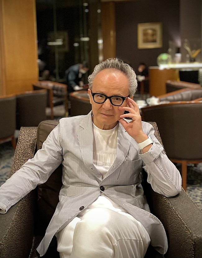 「売野雅勇、作詞家活動40周年を記念したロングインタビューをFM COCOLOでOA」1枚目/1