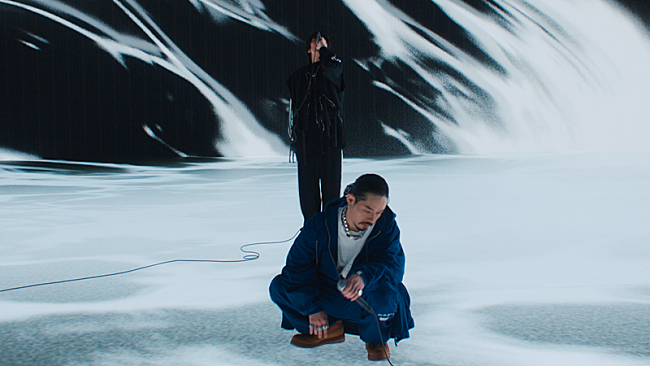 「RADWIMPS、Jリーグ開幕30周年記念アンセム「大団円 feat.ZORN」MV公開」1枚目/4