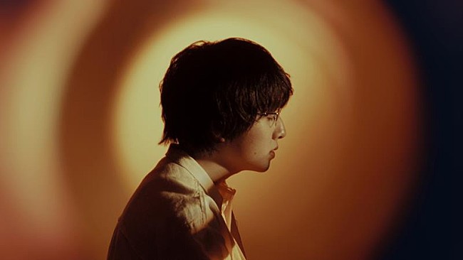「崎山蒼志、新曲「燈」MVプレミア公開決定」1枚目/1