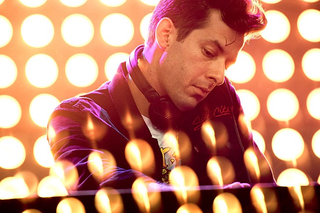 「マーク・ロンソン、デュア・リパのニューALは“すごい”と絶賛」1枚目/1