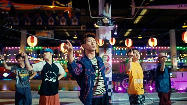 「Ayumu Imazu、夏のダンスナンバー「ATARI」は和洋折衷ダンスミュージックビデオ」1枚目/14