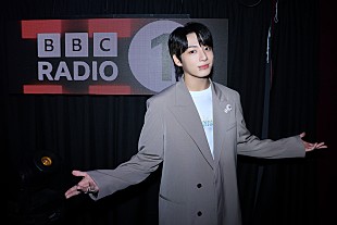 「BTSジョングク、英BBCラジオ1『ライブラウンジ』に出演　オアシスのカバーを披露」