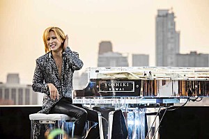 映画『YOSHIKI：UNDER THE SKY』劇場公開決定、HYDE／SixTONES／サラ  