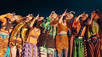 XG、個性的なパワーソング「TGIF」MVテーマは“拡張（Xpand）” | Daily