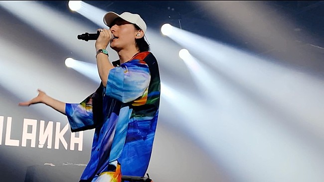 「ビッケブランカ、海外イベント【Japan Expo Paris 2023】より「Black Catcher」ライブ映像を公開」1枚目/13