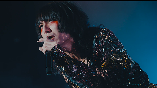 「ドレスコーズ、最新AL収録ライブ映像「12月21日のドレスコーズ」ダイジェスト第1弾公開」1枚目/4