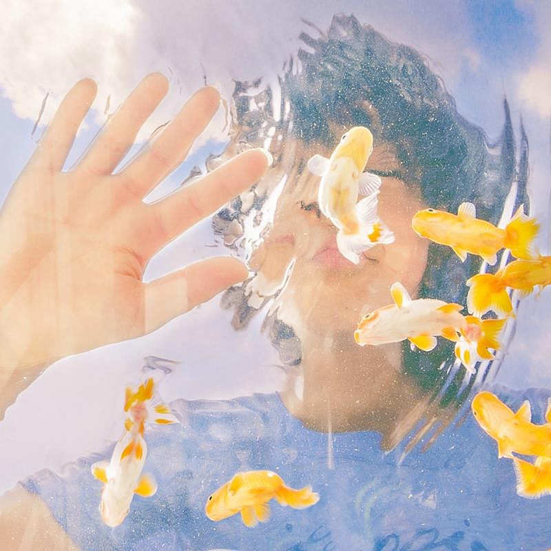 「瑛人、新作EP『らんちゅう』収録曲「音波陽 (EITO &amp; KAI)」先行配信開始」1枚目/2