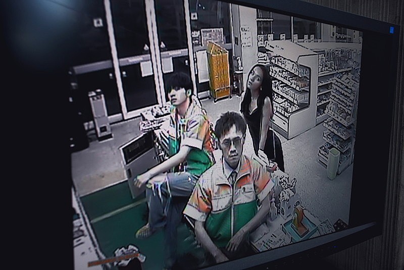 「KERENMI×アヴちゃん from 女王蜂×RYUHEI from BE:FIRST」2枚目/2