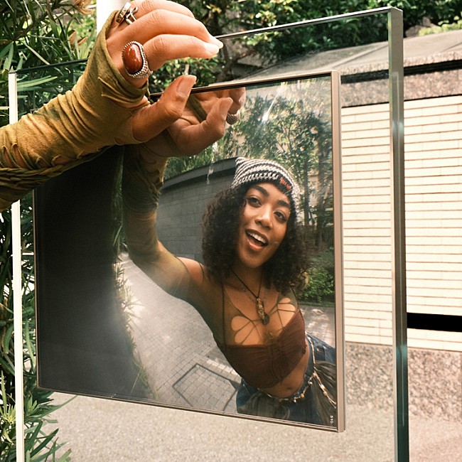 「UMI、新曲「happy im」公開「愛から逃げていると感じていた時期に書いた」」1枚目/1