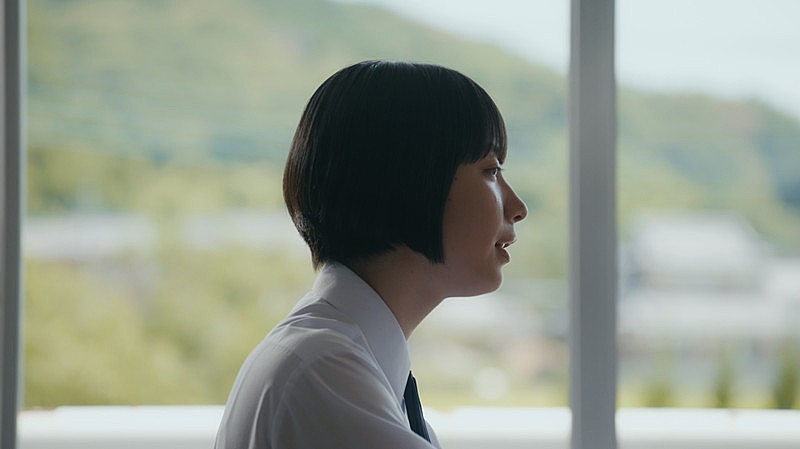 菅田将暉、ドラマ『最高の教師』主題歌「ユアーズ」MV舞台は学校