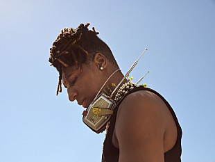 「ジョン・バティステ、リル・ウェインとのコラボ曲「アンイージー」のMV公開」