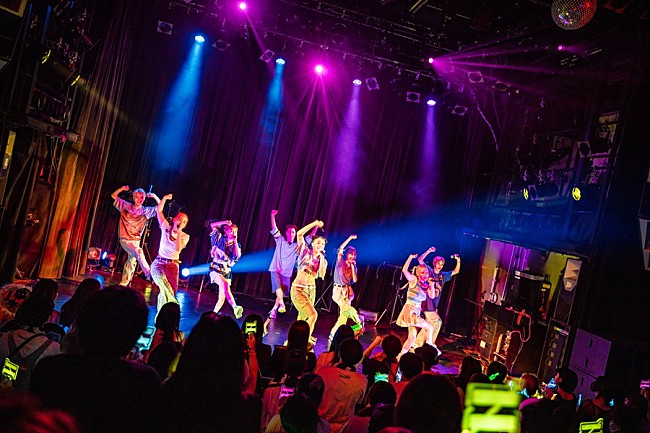 「＜ライブレポート＞ZILLION、8人そろって初のワンマン【&amp;more...vol.02】開催、ルナ「これからは私が皆さんに幸せや元気を届けたい」」1枚目/6