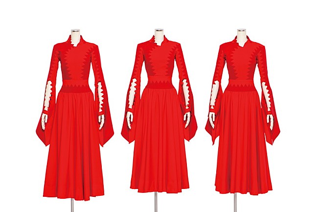 「『Perfume COSTUME BOOK 2005-2022 e-book edition』
（C）文化出版局」18枚目/19