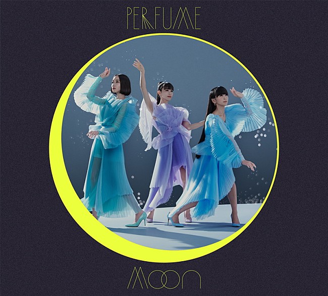 「Perfume シングル『Moon』初回限定盤」2枚目/3
