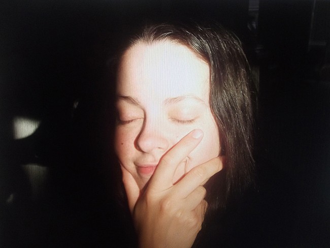 「ティルザ、ミカ・レヴィをプロデューサーに迎えた新作『trip9love…???』をリリース」1枚目/2