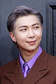 「RM、29歳の誕生日に“恵まれた”人生を振り返り新曲について語る」1枚目/1