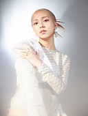 「yukaDD、最新曲「異世界LIFE」MV公開＆TikTokダンスチャレンジ実施」1枚目/2