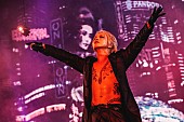 「＜ライヴレポート＞HYDE、幕張メッセのツアーファイナルで奏でた「あの時からの続き」」1枚目/6