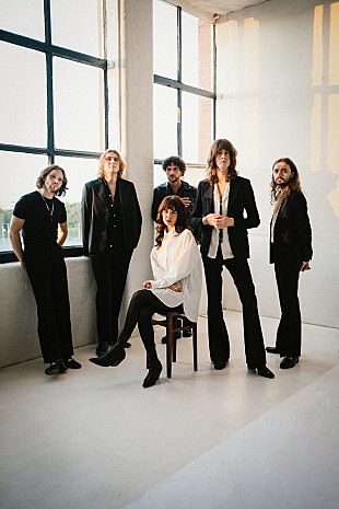 「ブロッサムズ、フィンドレイとデュエットした「To Do List (After The Breakup)」公開」