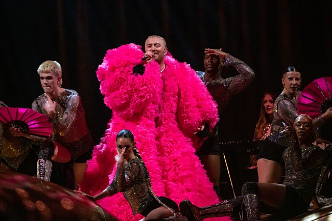 「サム・スミス、チャーリーXCXとのコラボをリリースか　日本で撮影されたティーザー公開」1枚目/1