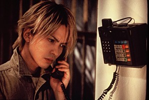 HYDE×GACKT共演の映画『MOON CHILD』再上映が決定、20周年記念グッズの