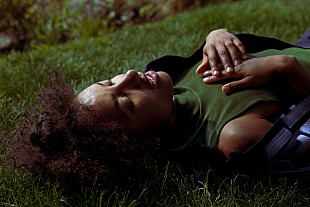 「エスペランサ、ブラジル先住民族の領有権をめぐる法案へのプロテスト・ソングを配信」