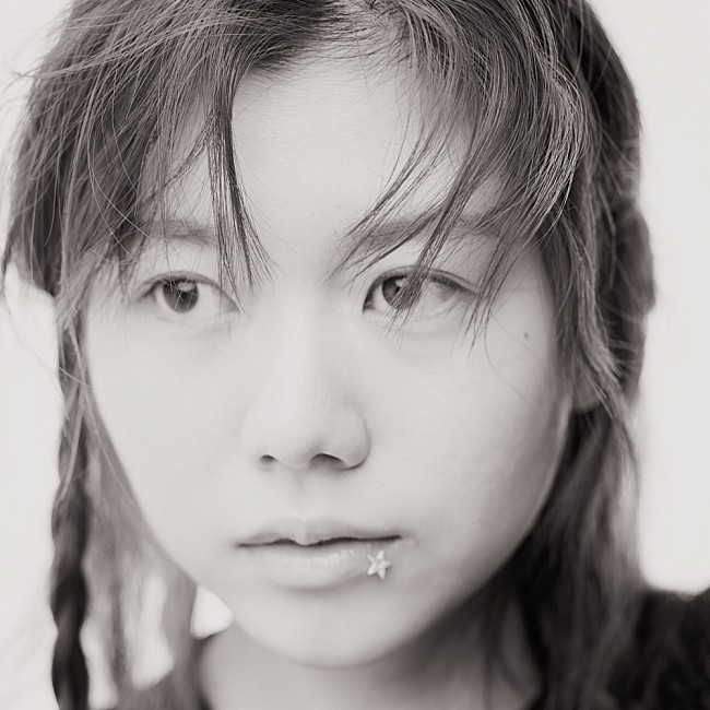 「さらさ、新曲「f e e l  d o w n」リリース」1枚目/3