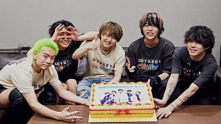 「Novelbrightが路上ライブから横アリへ、結成10周年記念曲「ODYSSEY」MVにバンドの軌跡」