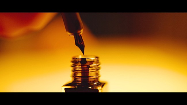 「レトロリロン、“諦め”と“情熱”の狭間でもがく心を描いた新曲「たださよなら、命燃え尽きるまで」MV公開」1枚目/3