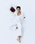 「MIKA、キャリア初の全編フランス語ALから「アポキャリプス・カリプソ」先行配信」1枚目/2