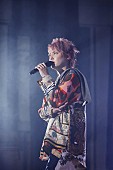 「手越祐也、新曲「アダルトブルー」配信日に自身初の学園祭に出演　ライブレポが到着」1枚目/7