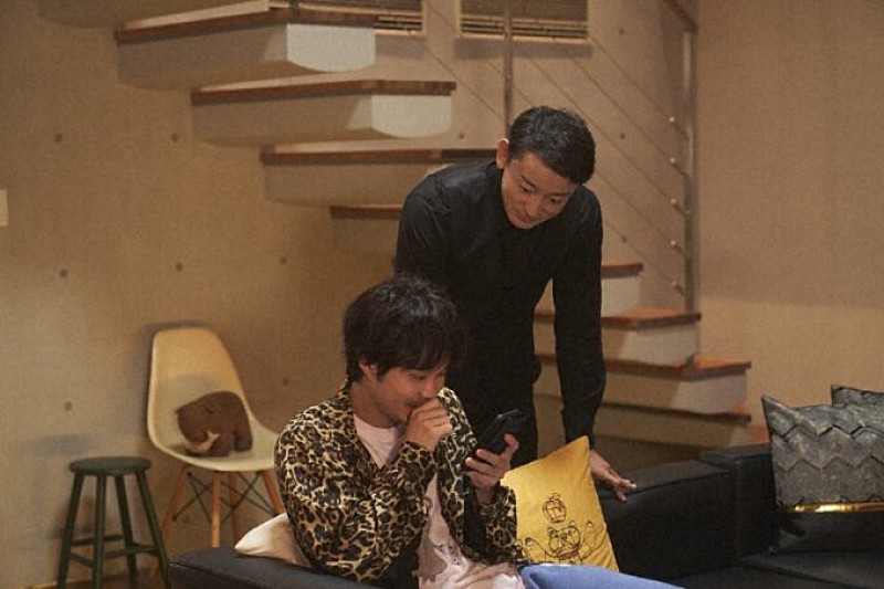 「「きのう何食べた2」誕生日を祝う2人にジルベ－ル（磯村勇斗）が悪意のプレゼント  「ジルベ－ルから年齢マウントかまされたのね」」1枚目/1