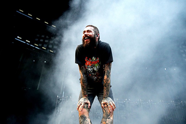 「ポスト・マローン、ツアー合間に訪れたバーでサブライム／ザ・プロクレイマーズのカバー披露」1枚目/1