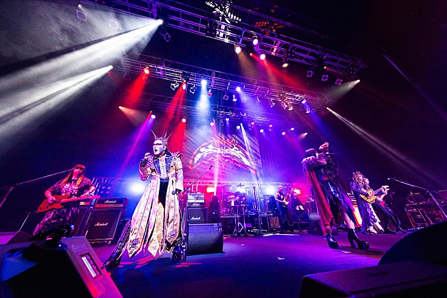 「聖飢魔II創始者・ダミアン浜田陛下率いるD.H.C.「世を忍ぶ仮の姿の大学時代に戻ったような。実にたのしい時間を過ごさせてもらった！」デーモン閣下とのツアー千秋楽で伝説刻む」1枚目/10