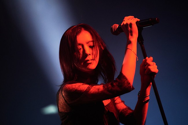 「milet、初の海外単独公演が終幕「日本のファンが見たらビックリしちゃうくらいの盛り上がり」」1枚目/5