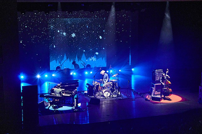 「Photo by ViVi Koharu」3枚目/14