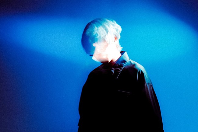 「Eve、ドラマ『院内警察』主題歌の澤野弘之プロデュース楽曲「pray」配信リリース」1枚目/1