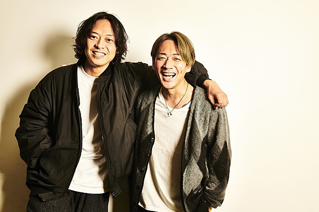 「とまとくらぶ（山田将司×村松拓）、新曲「Whaleland」配信決定＆ジャケット写真公開」1枚目/2