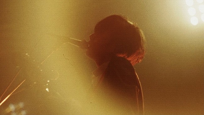 「君島大空、合奏形態による「- - nps - -」「沈む体は空へ溢れて」ライブ映像公開」1枚目/1