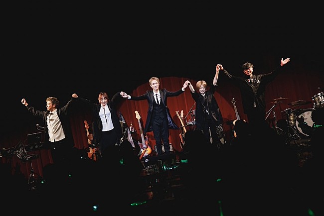 「浦田直也、15周年ツアーファイナルで新曲初披露＆カヴァーALリリース発表も」1枚目/8