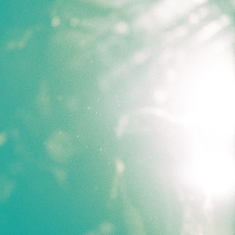 「waterweed、TVアニメ『治癒魔法の間違った使い方』OP曲「Cure」配信&ビジュアライザー公開」1枚目/2