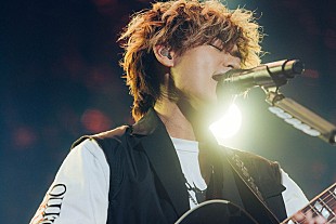 「＜ライブレポート＞Tani Yuuki、物語のように紡ぐ初のホールツアー「あなたが求めてくれる限り僕は歌い続けます」」